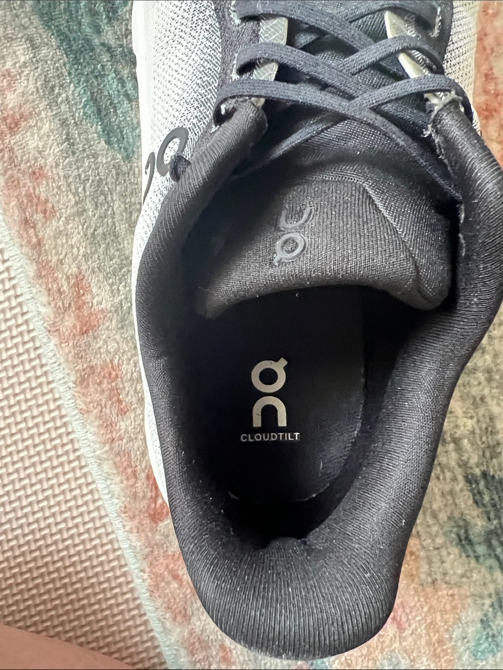 On Running Cloud Tilt

White and Black Cloudfoam Running Sneakers - Picture 5 of 5
